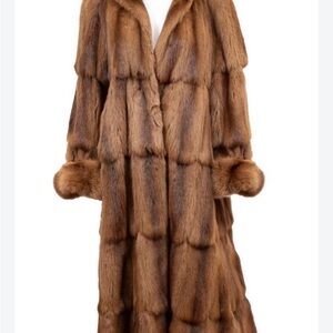 Elegant Brown Fur Coat